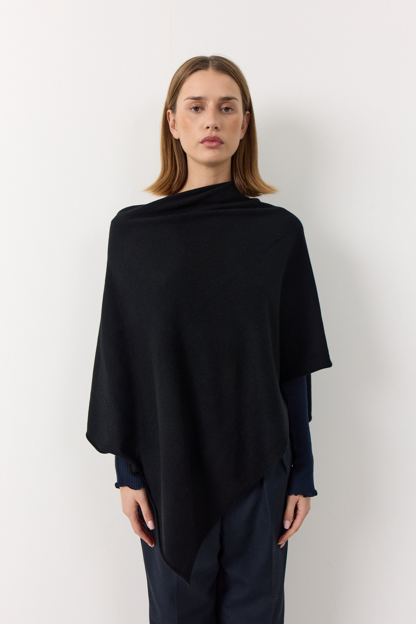 My - poncho, asymetrisk - Sort