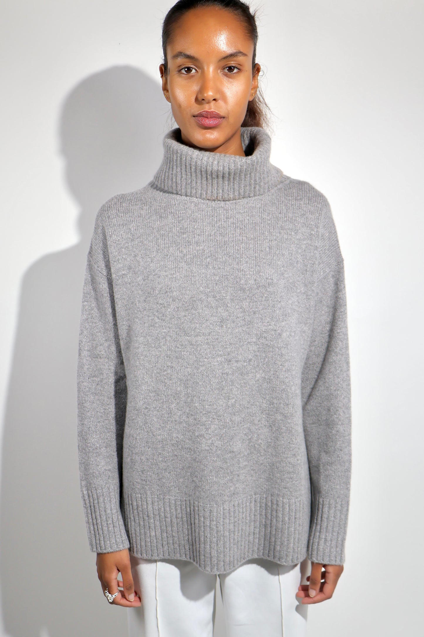 Marilyn - cashmere rullekrave sweater - Mellemgrå