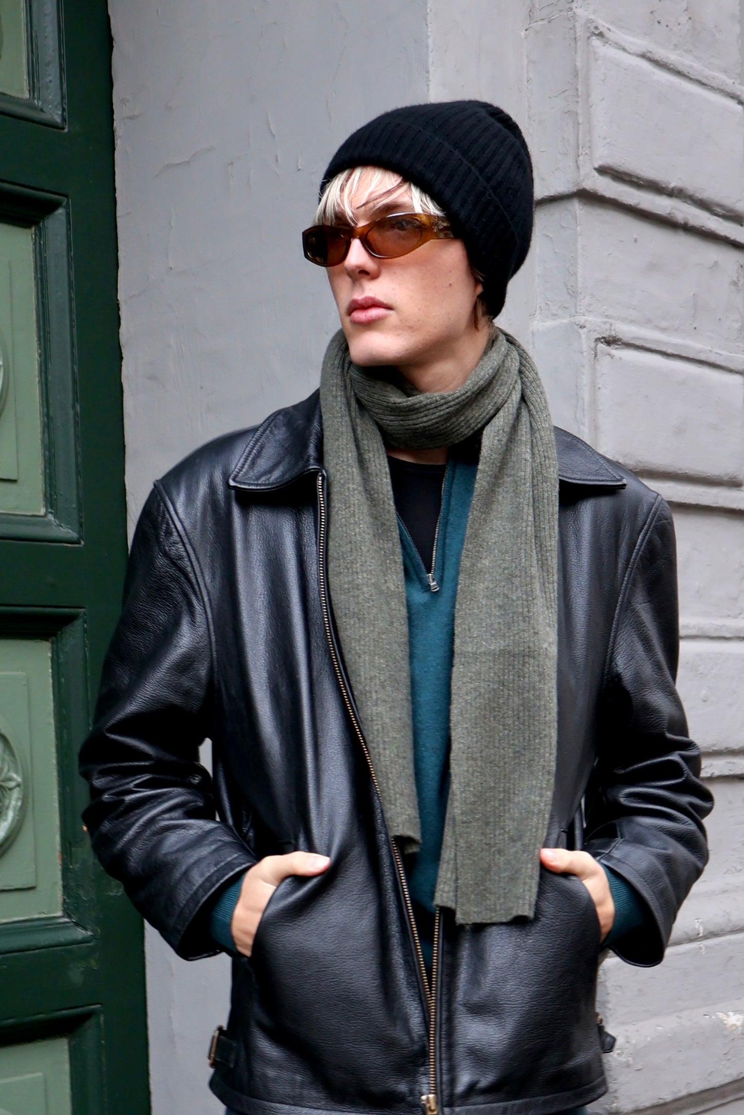 Robin - Tørklæde i strikket cashmere - Army