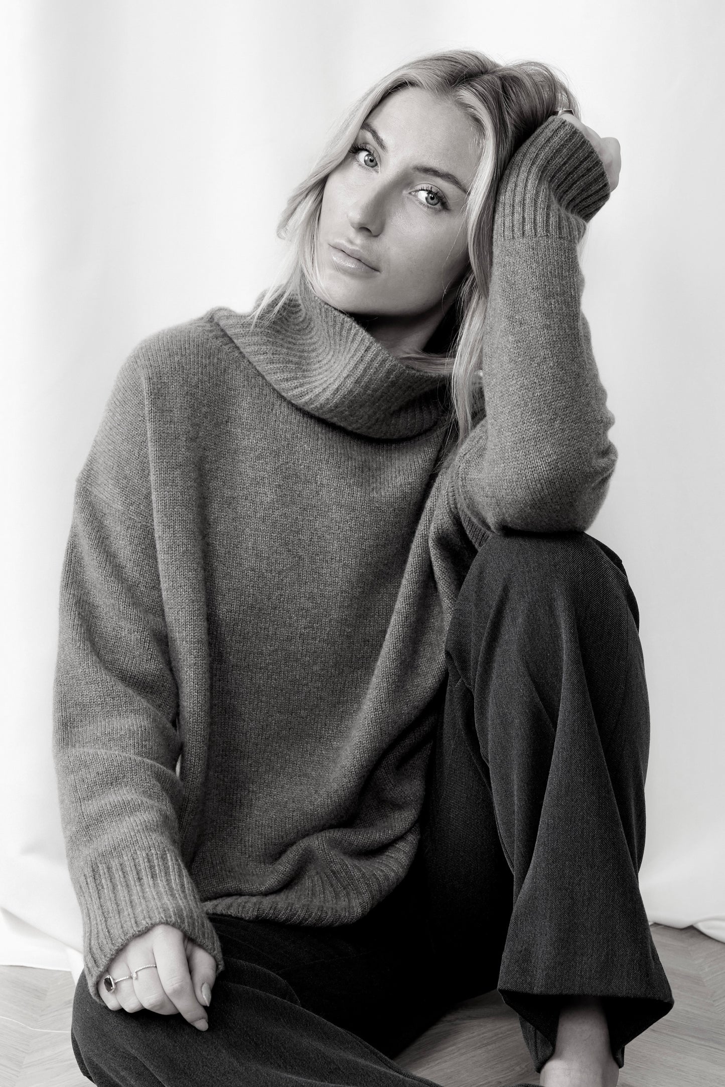 Marilyn - cashmere rullekrave sweater - Indigo Blå