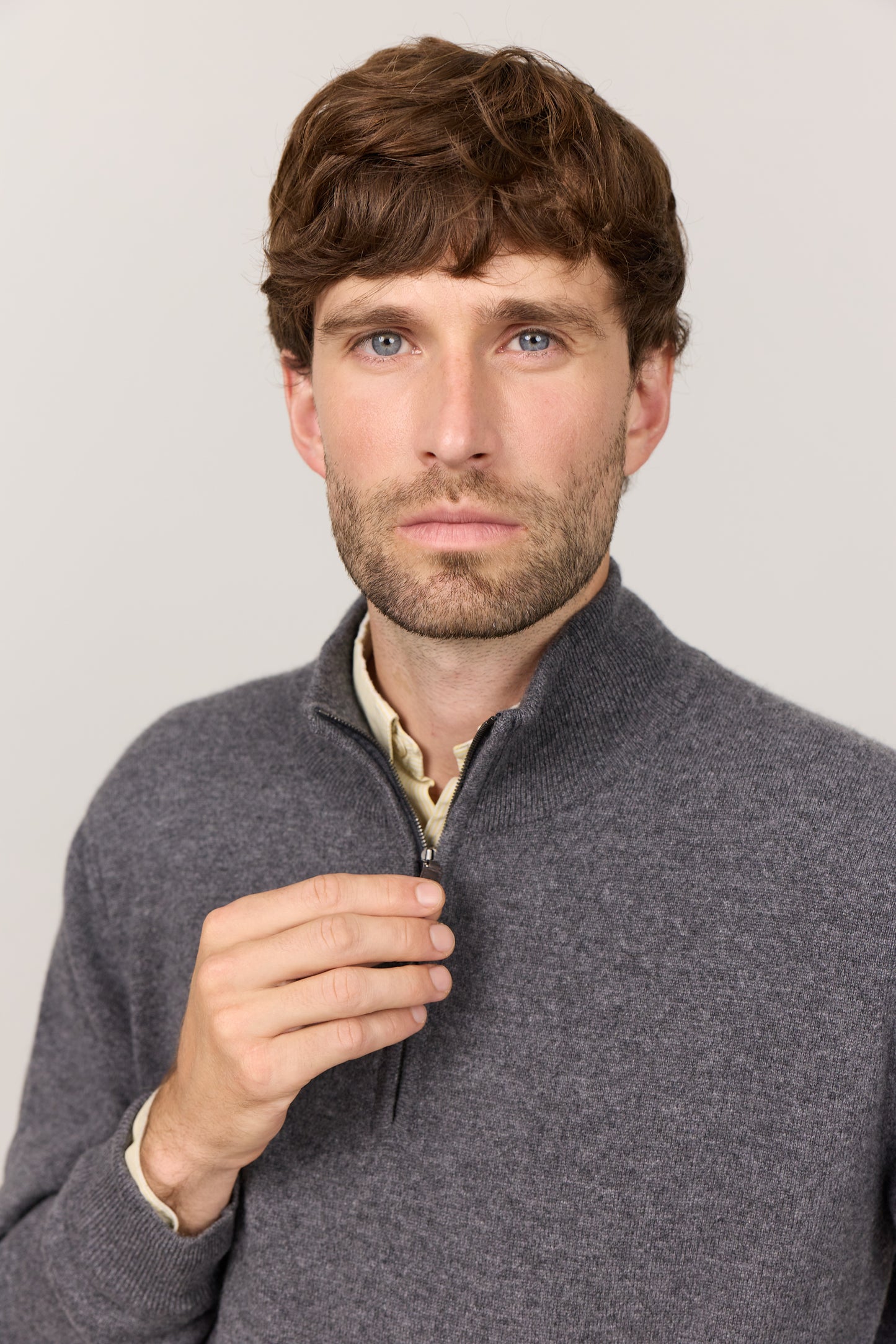 Mænd klassisk cashmere trøje med turtleneck og zip, Skotland - Mørk Grå
