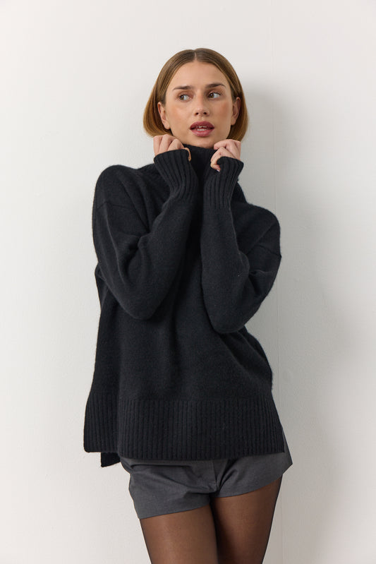 Marilyn - cashmere rullekrave sweater - Sort