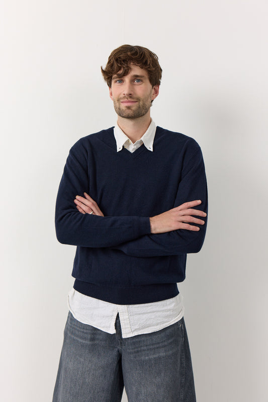 Mænd klassisk cashmere trøje med V-hals, Skotland - Dark Navy