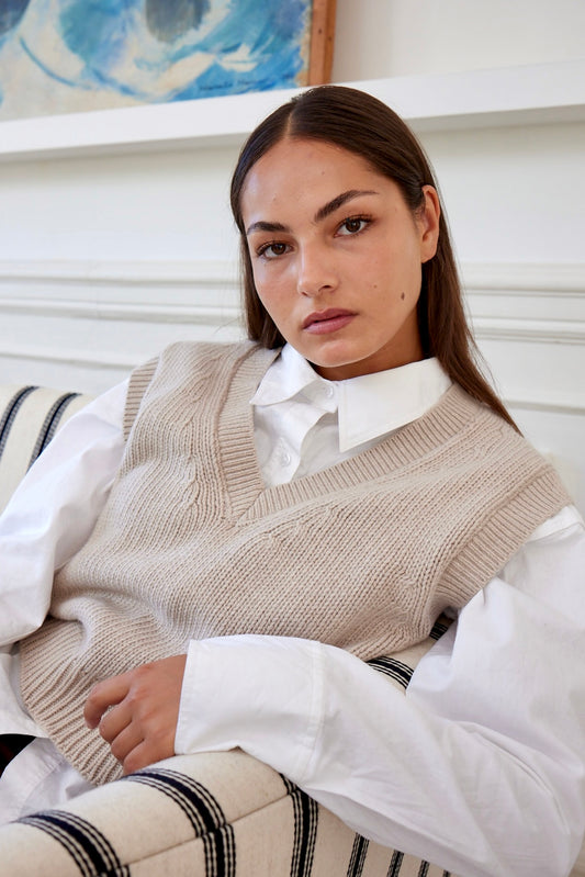 Ragna - chunky strikvest i recycle cashmere - Beige