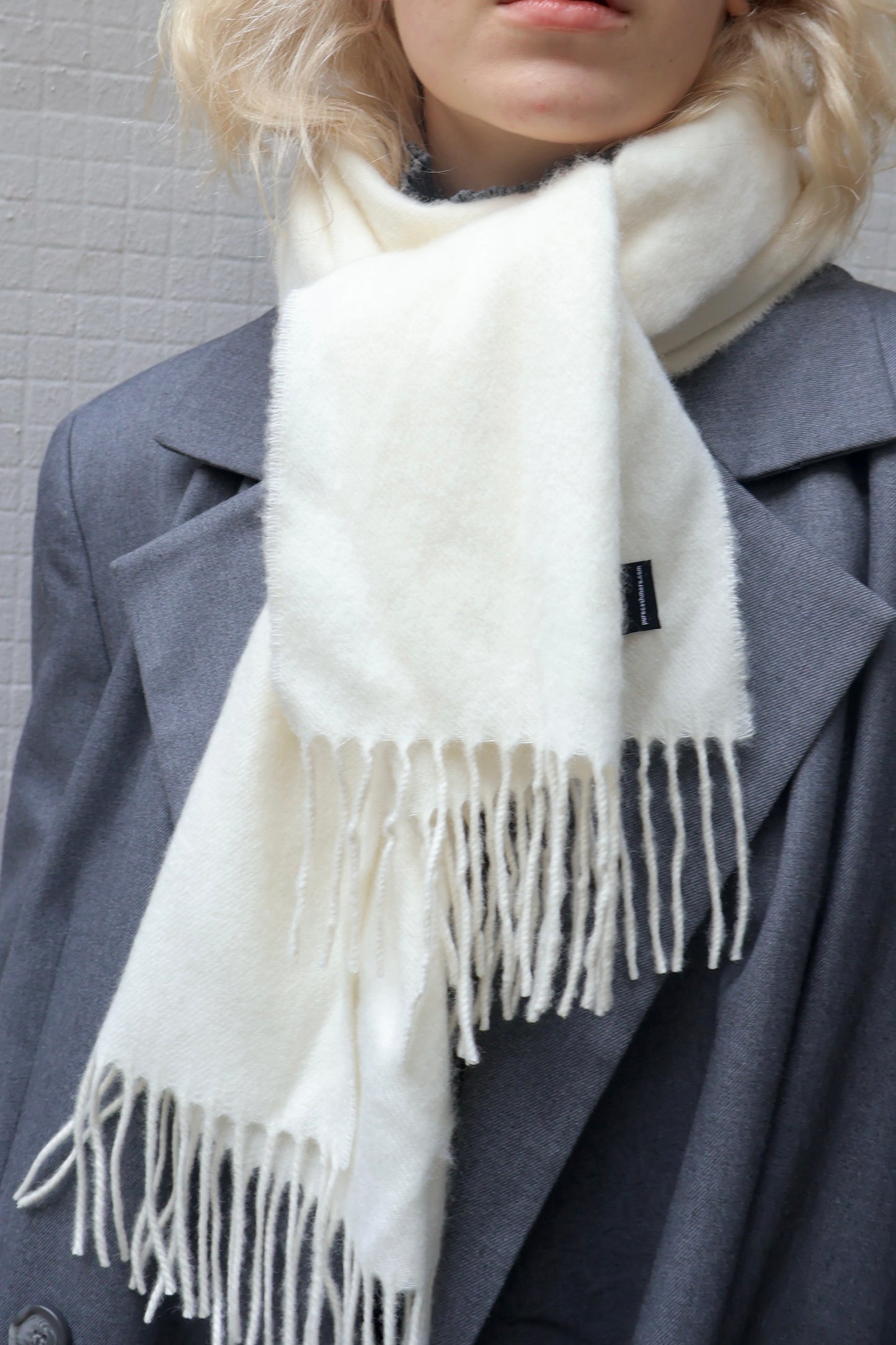 Kim 30 - Klassisk halstørklæde med frynser, 100% cashmere - Hvid