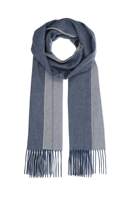 Flot tofarvet halstørklæde i denimblå fra Pure Cashmere CPH