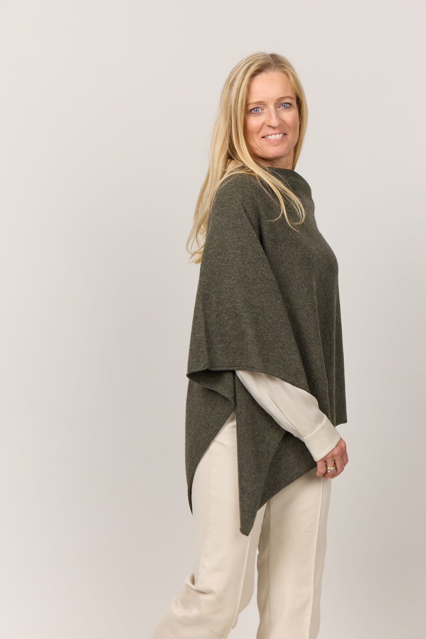 My - poncho, asymetrisk - Army Green
