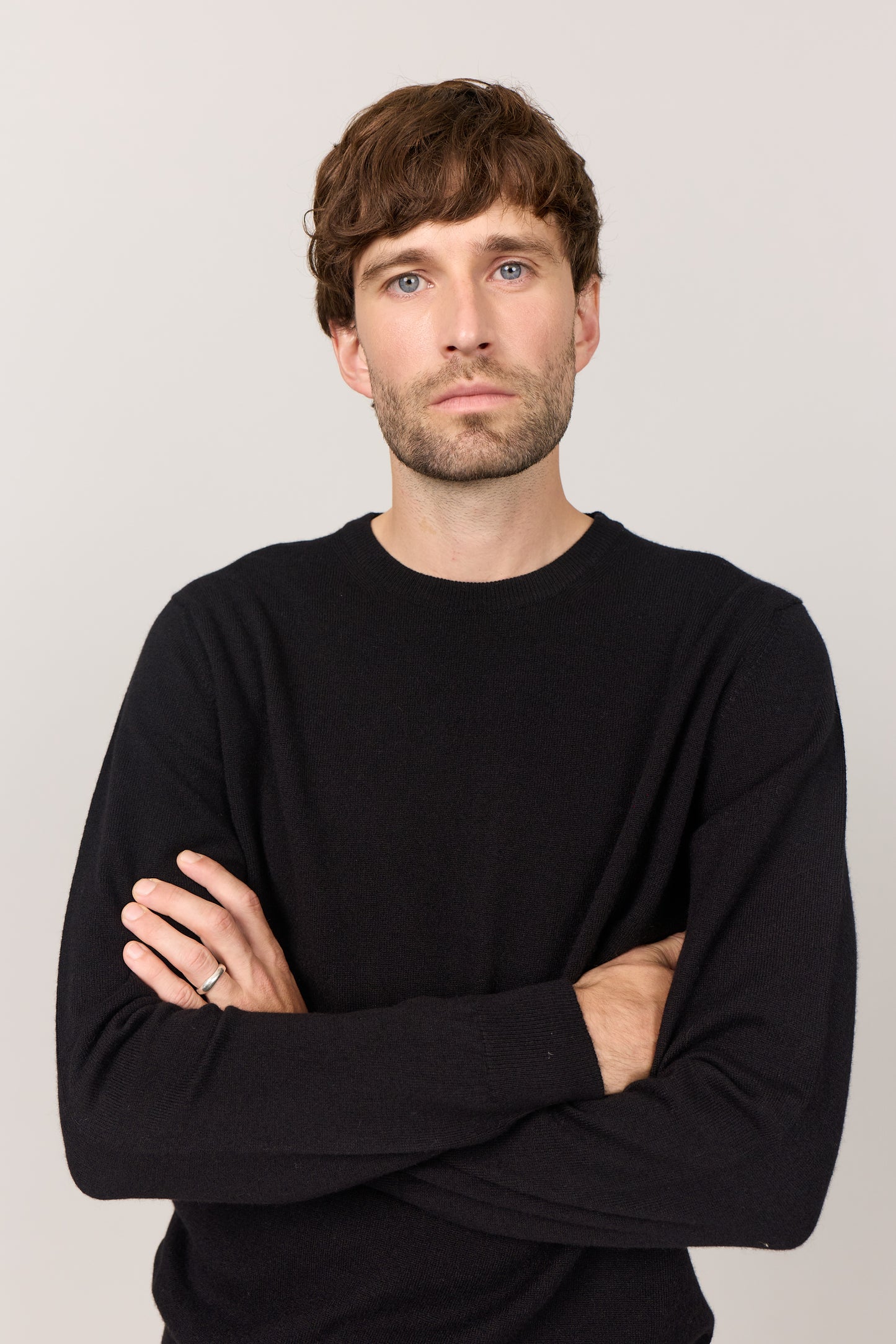 Mænd klassisk cashmere trøje med rund hals, Skotland - Sort