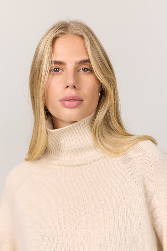 Turtleneck - cashmere sweater, Skotland - Råhvid / Champagne