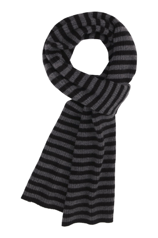 Strikket tørklæde i sort og gråstribet kashmir